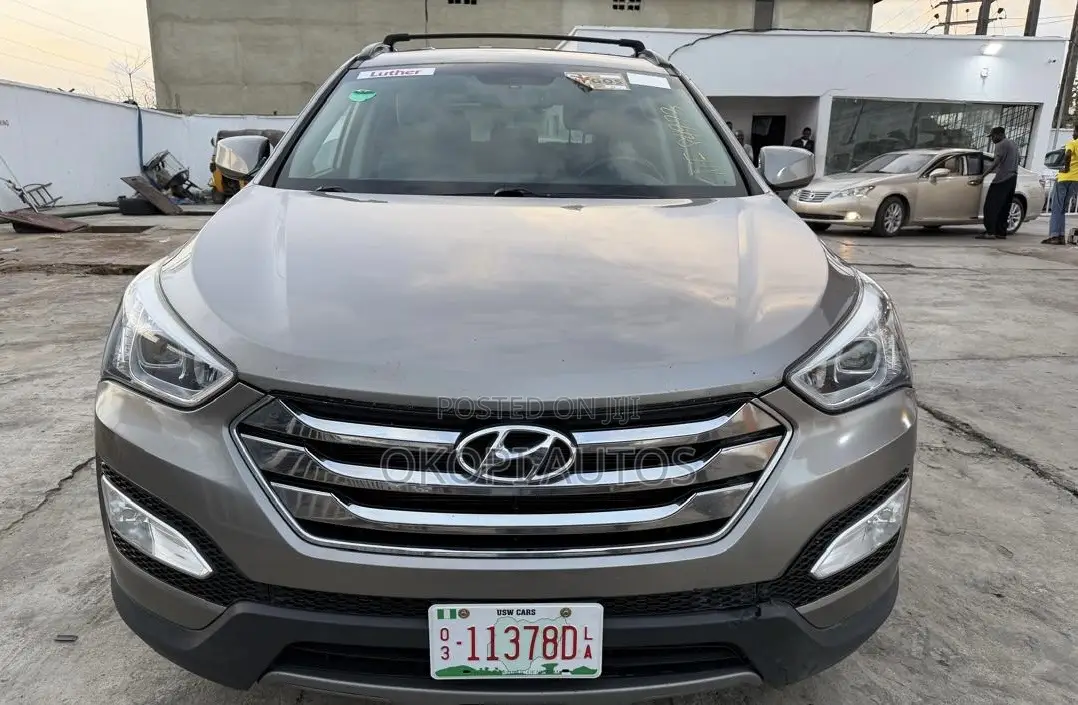 Hyundai Santa Fe 2015 Gray