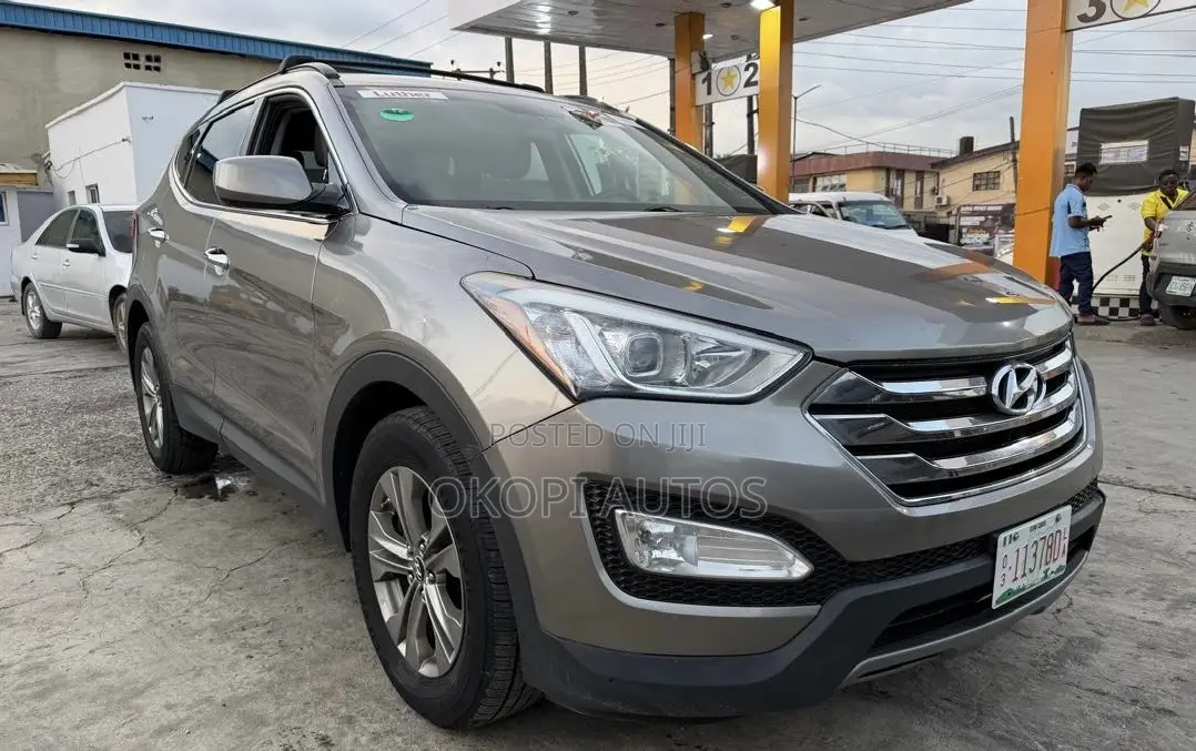 Hyundai Santa Fe 2015 Gray