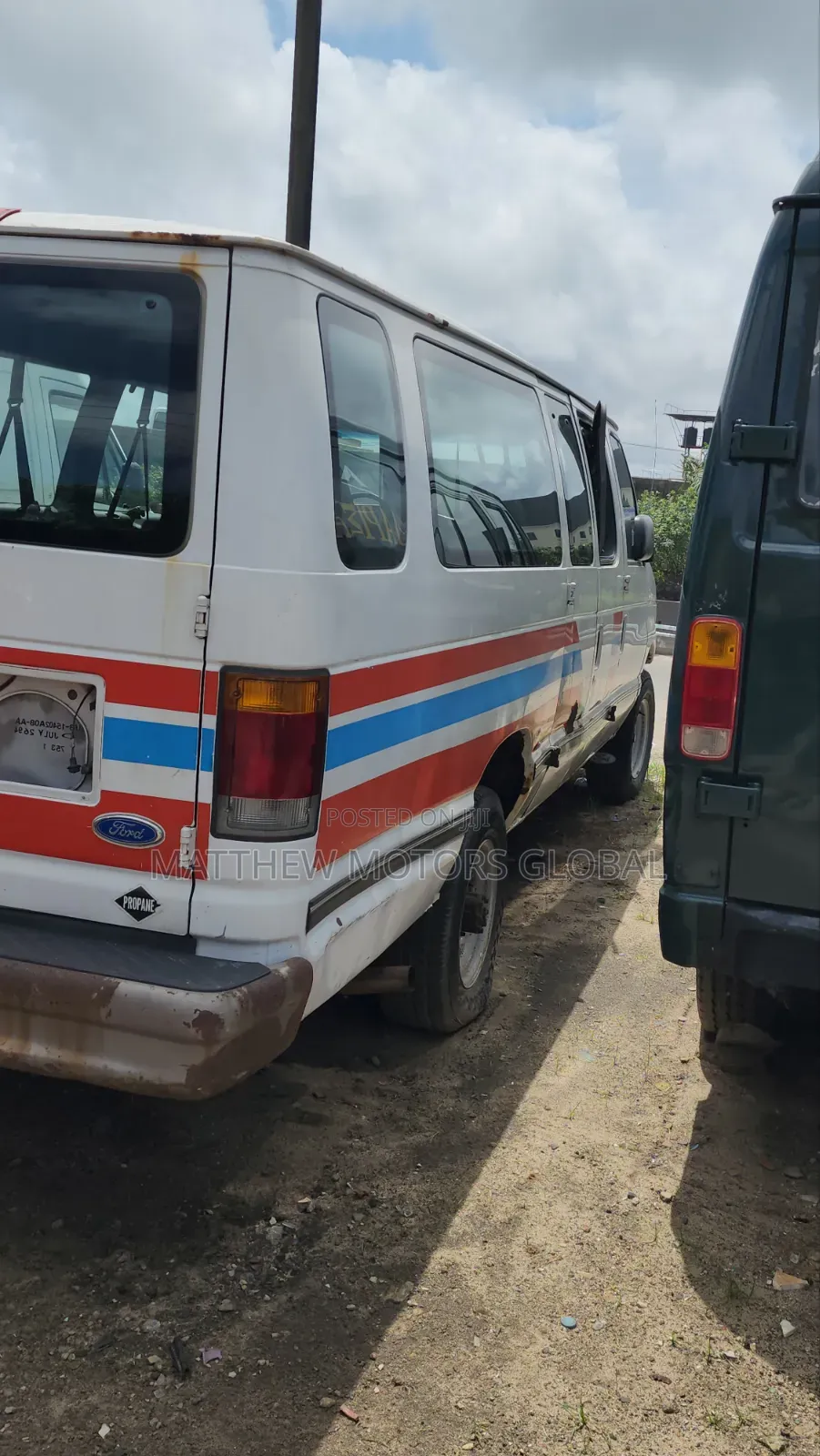 Ford E250 2005 White