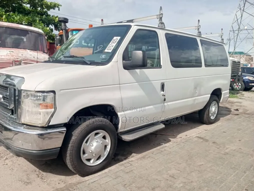 Ford E350 2008 White