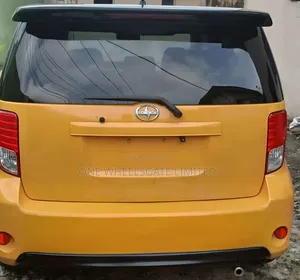 Scion xB 2014 Orange
