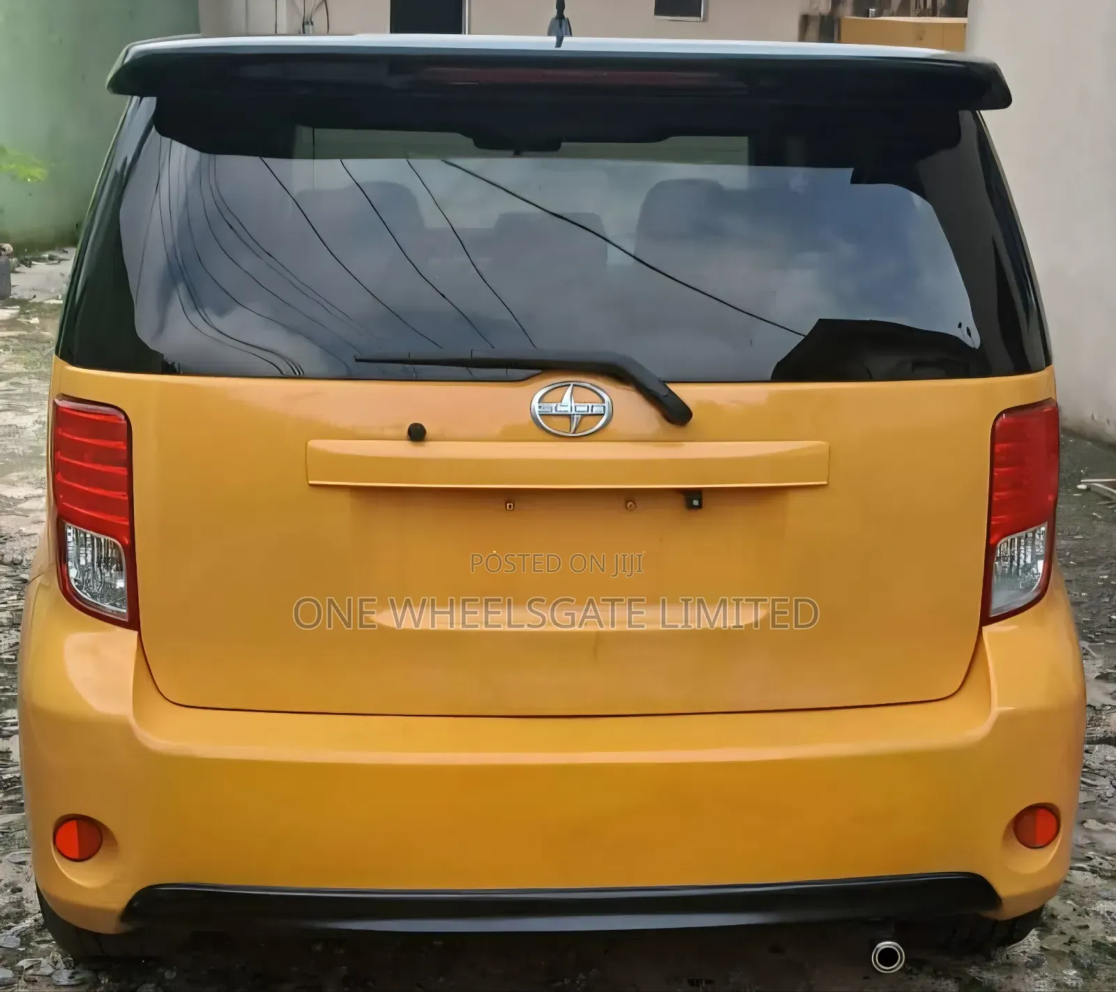 Scion xB 2014 Orange