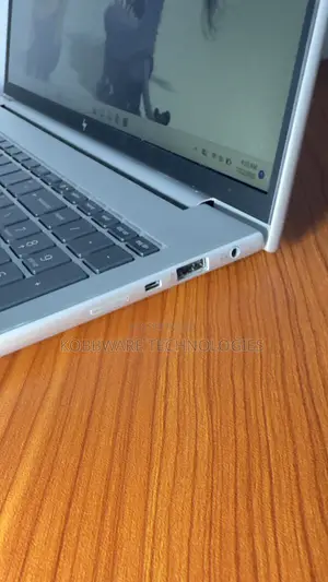 Laptop HP EliteBook 840 G11 16GB Intel Core Ultra 5 SSD 256GB