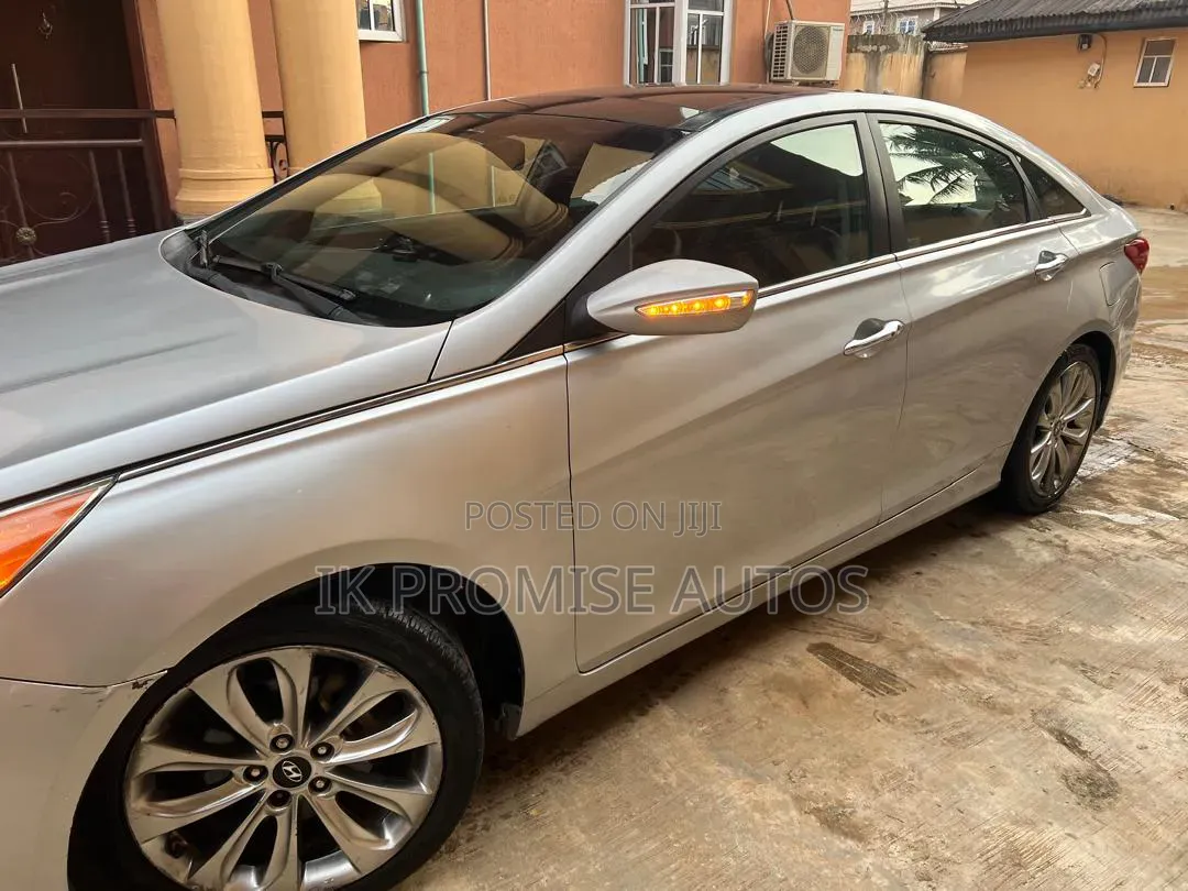 Hyundai Sonata 2012 Silver