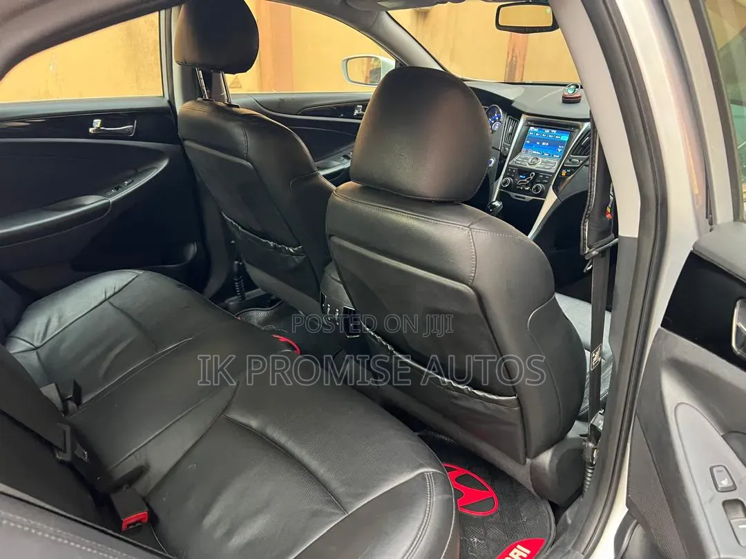 Hyundai Sonata 2012 Silver