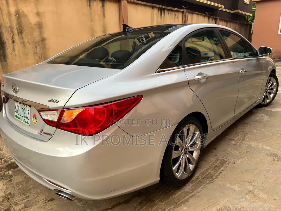 Hyundai Sonata 2012 Silver