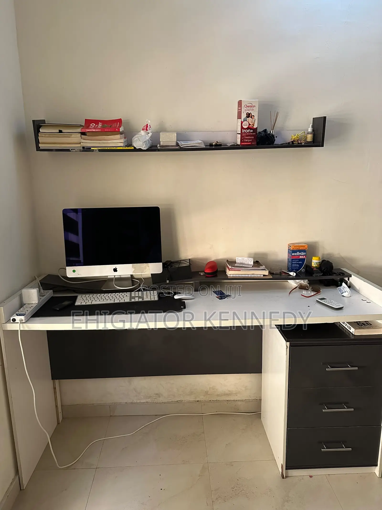 Working Desk