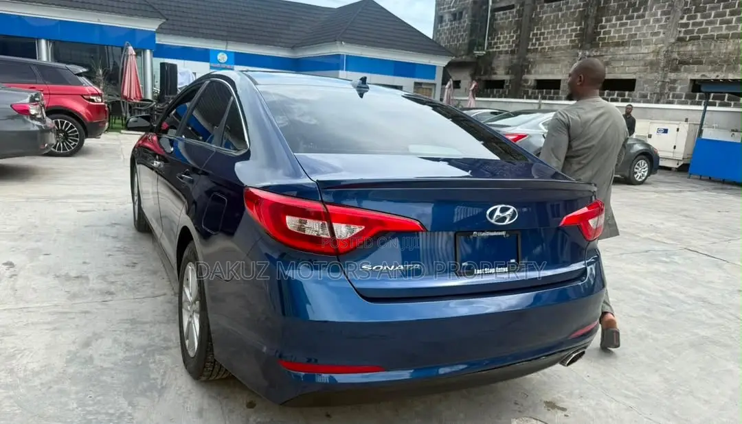 Hyundai Sonata 2015 Blue
