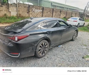 Lexus ES 2019 Black