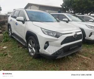Toyota RAV4 2024 White