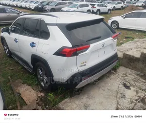 Toyota RAV4 2024 White