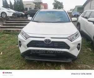 Toyota RAV4 2024 White