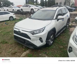 Toyota RAV4 2024 White