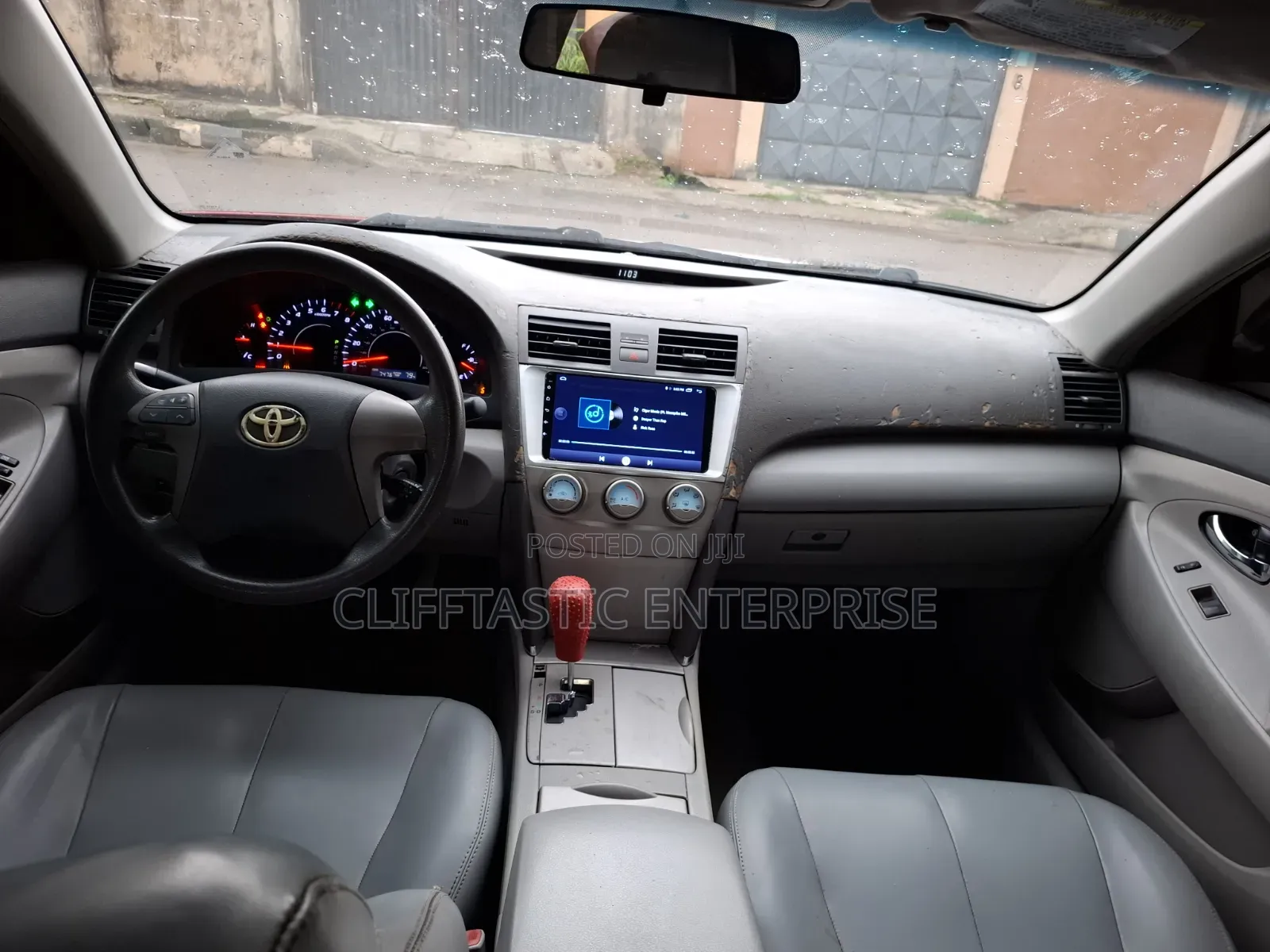 Toyota Camry 2010 Red
