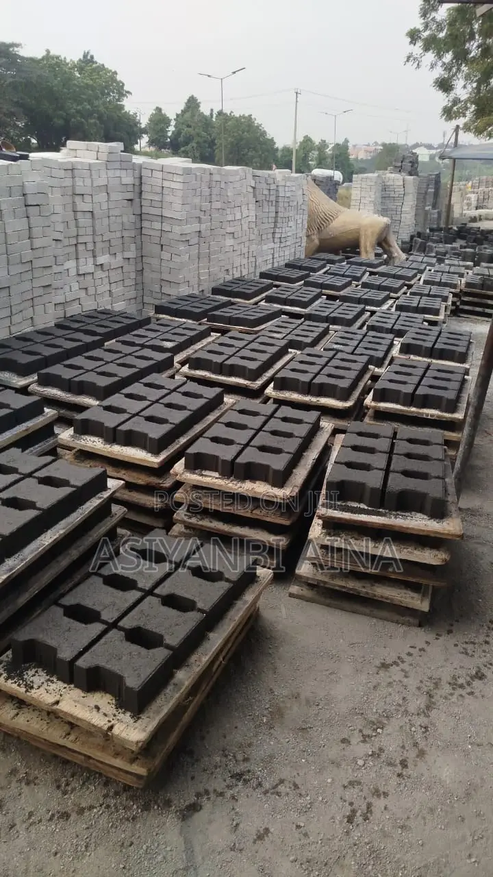 Interlocking Stone and Sandcrete Block