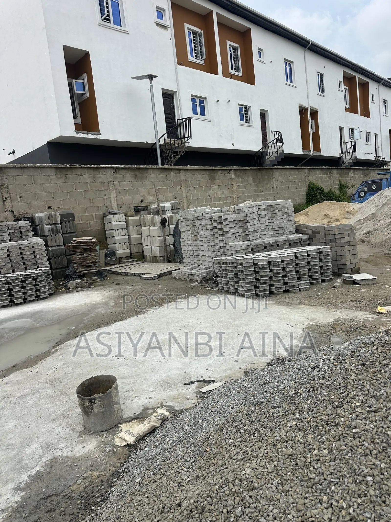 Interlocking Stone and Sandcrete Block