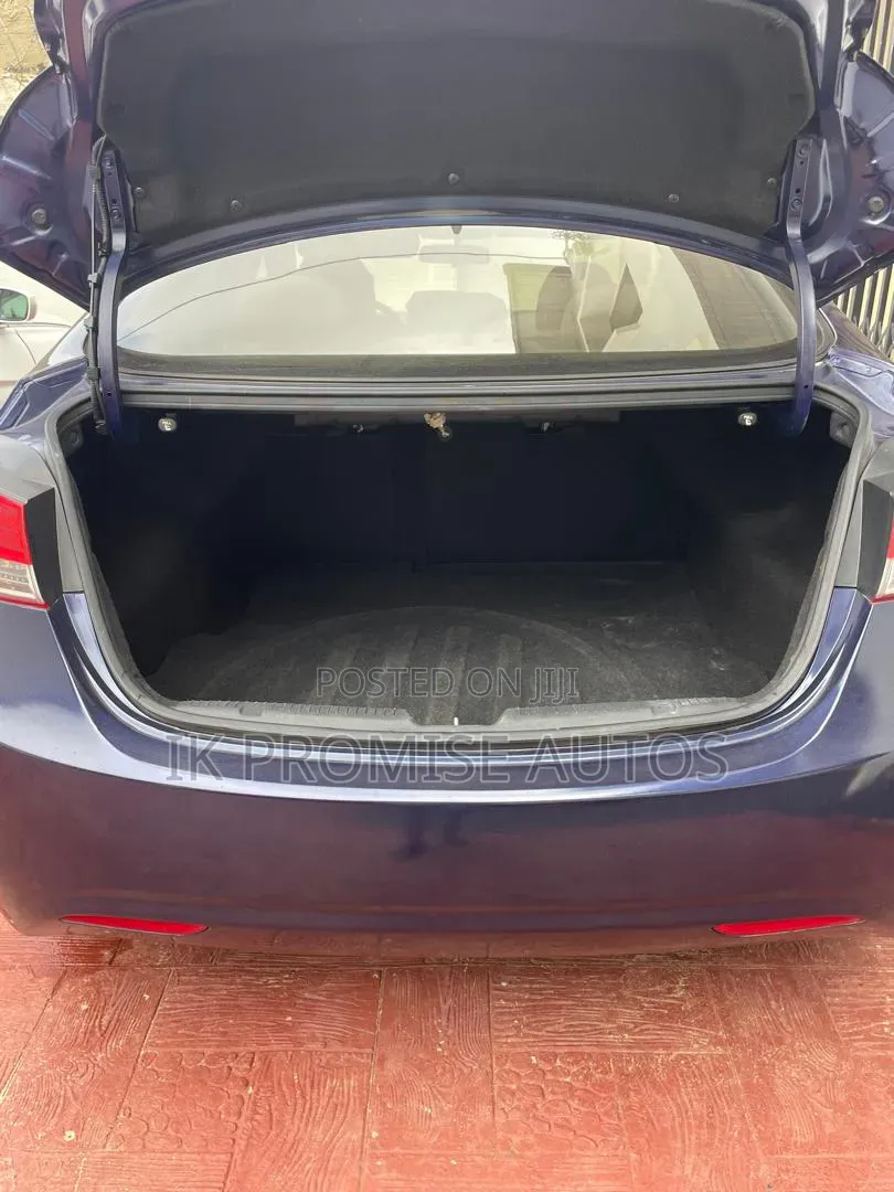 Hyundai Elantra 2013 Blue