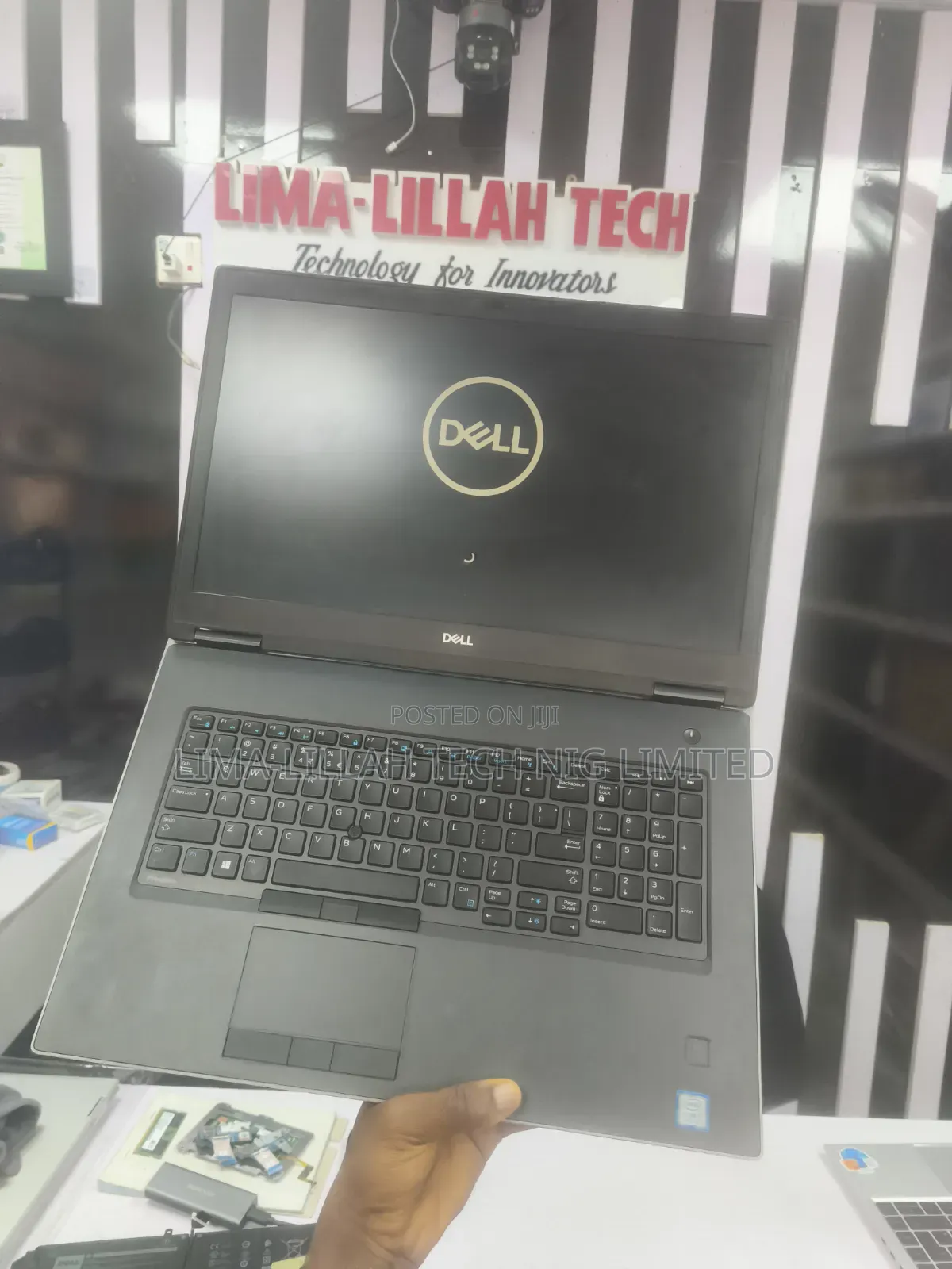 Laptop Dell Precision 7740 32GB Intel Core i7 SSD 512GB