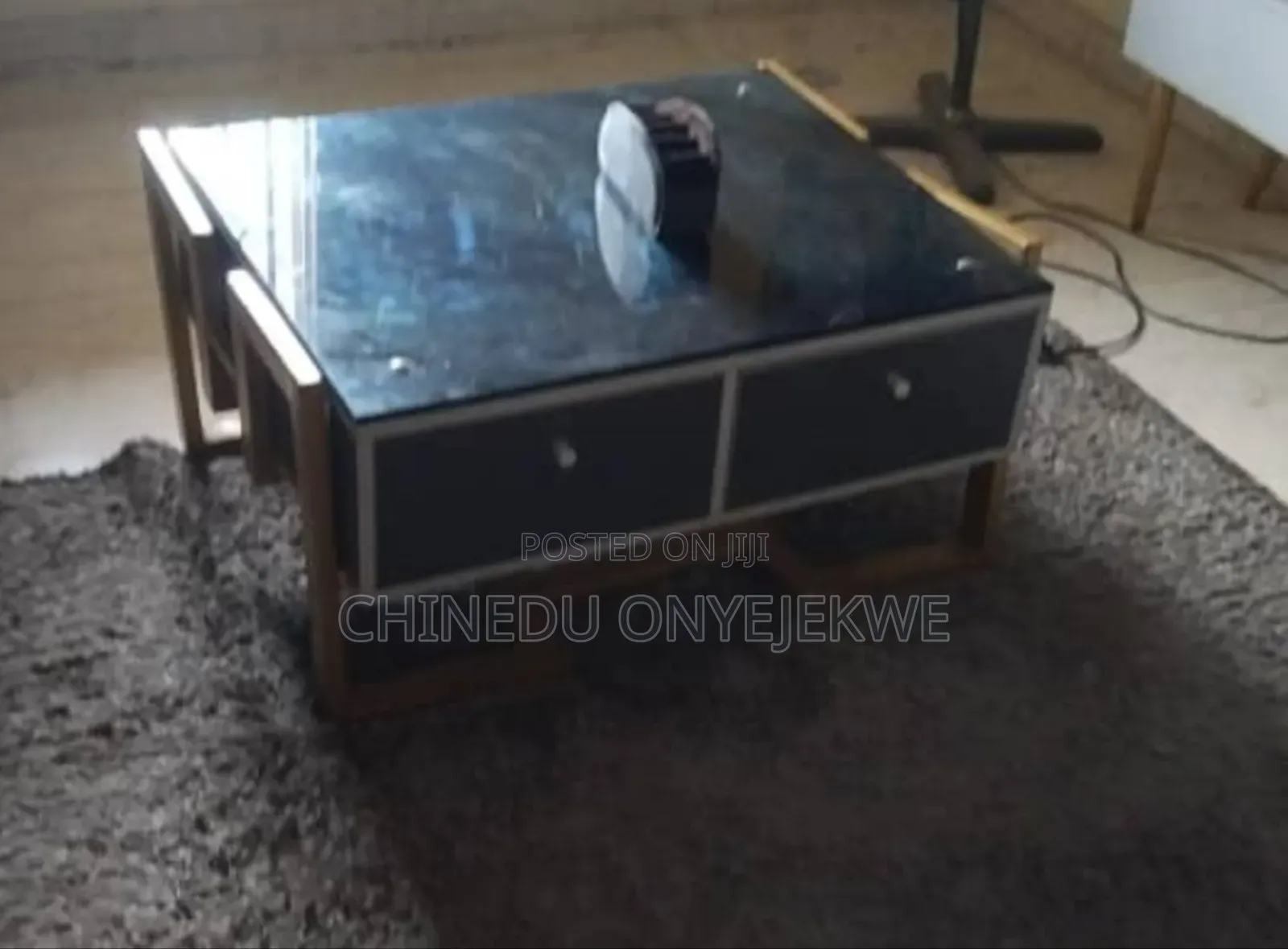 Center Table and 4 Side Stool