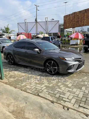 Toyota Camry 2018 Gray