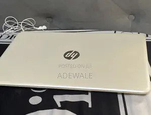 Laptop HP 15s 8GB Intel Core i3 eMMC 256GB