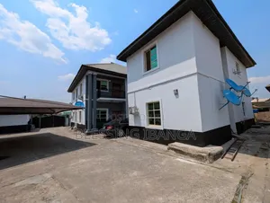 10bdrm Block of Flats in Osongama Estate, Uyo for sale