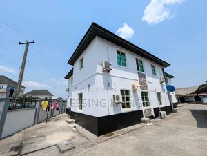 10bdrm Block of Flats in Osongama Estate, Uyo for sale