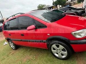 Opel Zafira 2005 Red