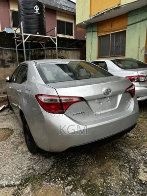 Toyota Corolla 2015 Silver