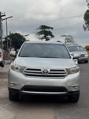 Toyota Highlander 2013 Silver