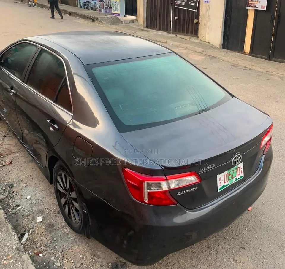 Toyota Camry 2013 Gray