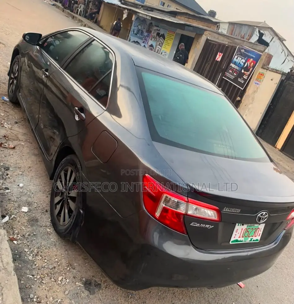 Toyota Camry 2013 Gray