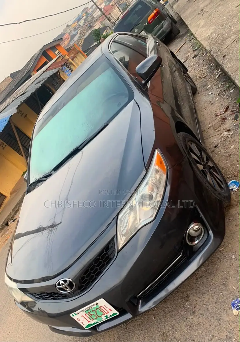 Toyota Camry 2013 Gray