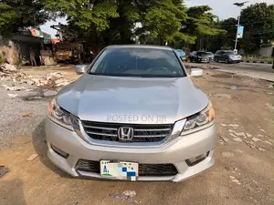 Honda Accord EX 4dr Sedan FWD (2.4L 4cyl 2A) 2013 Silver