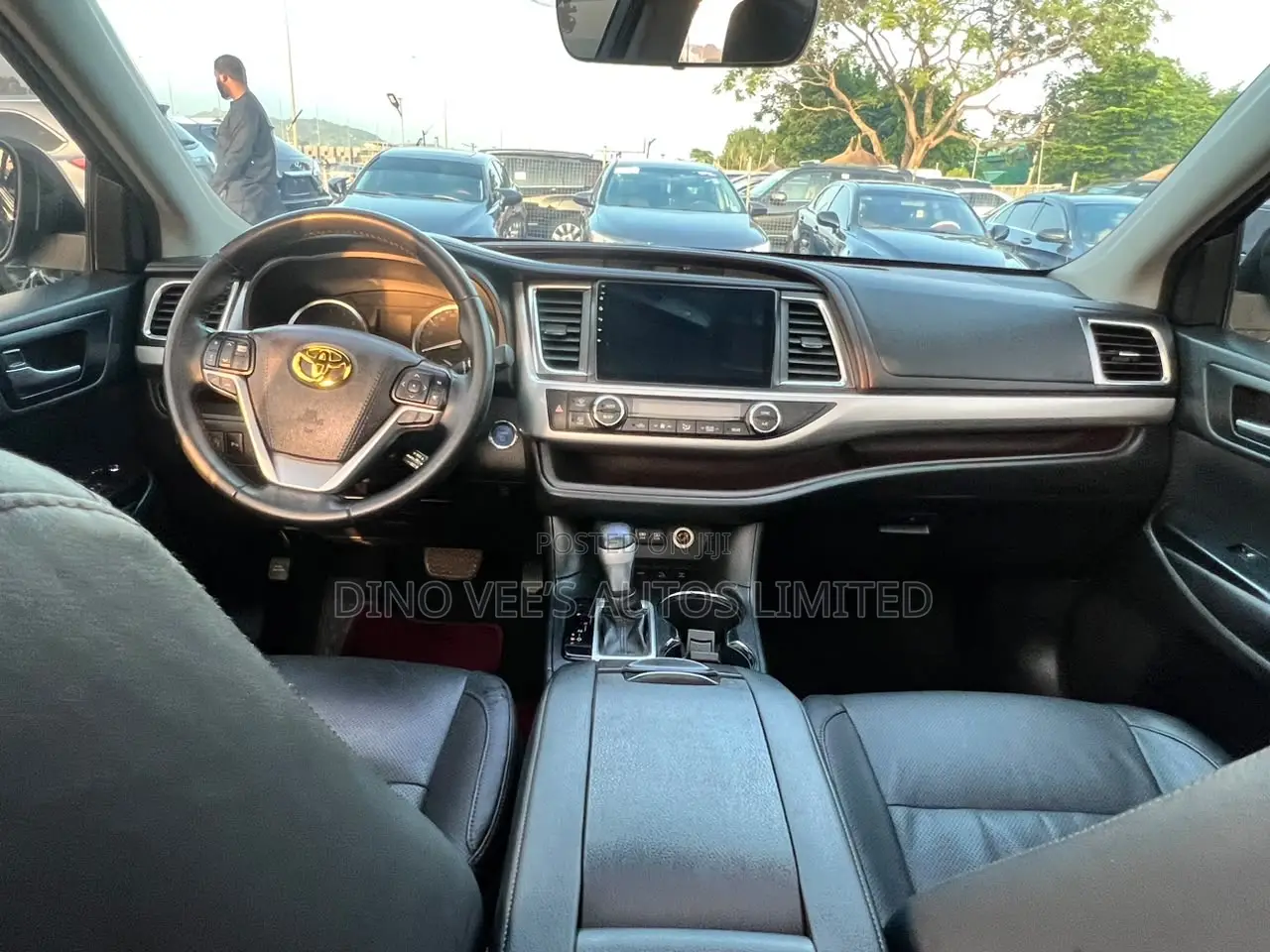 Toyota Highlander SE 2019 Black