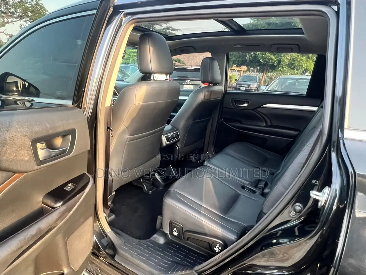 Toyota Highlander SE 2019 Black