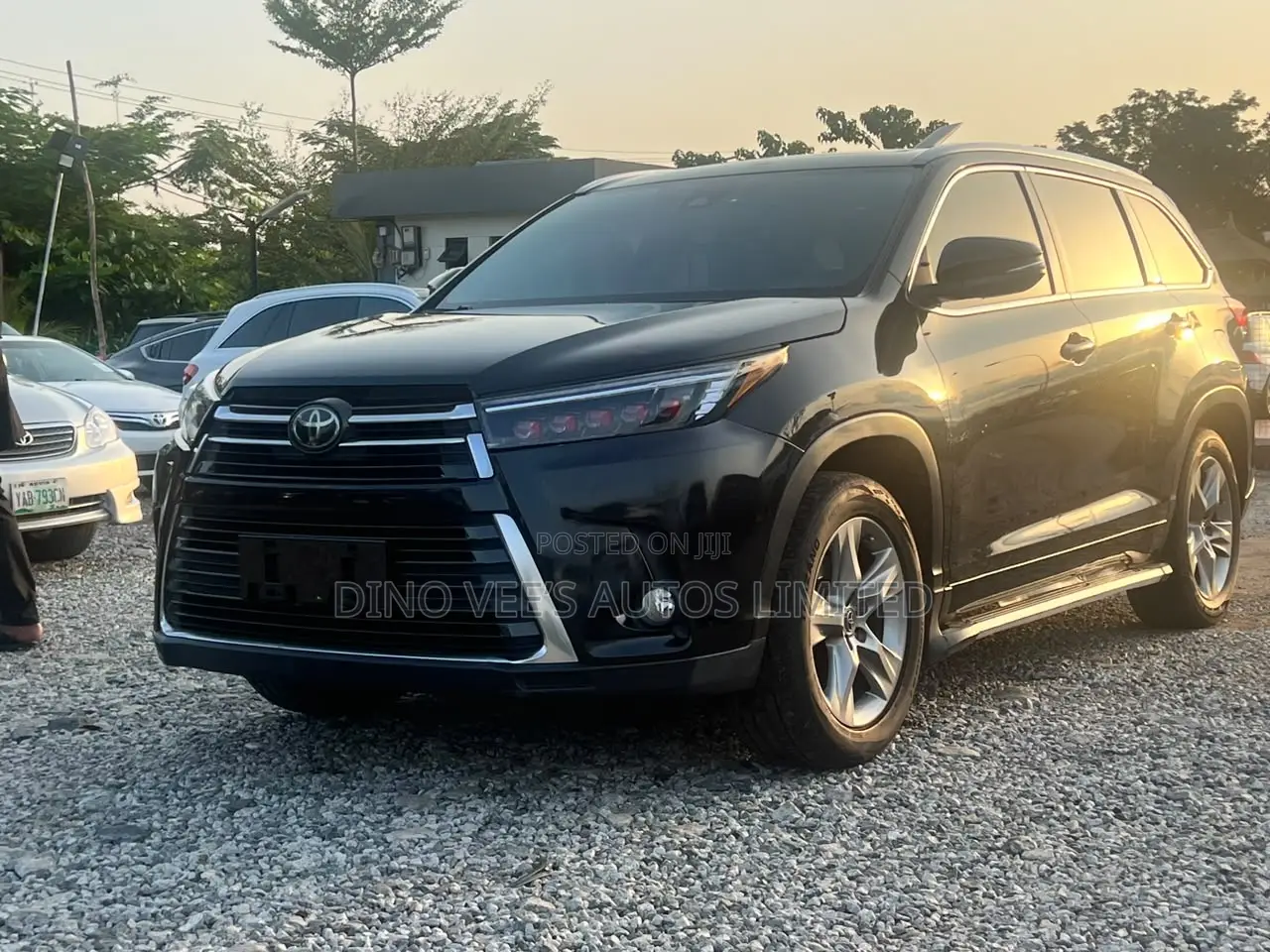 Toyota Highlander SE 2019 Black