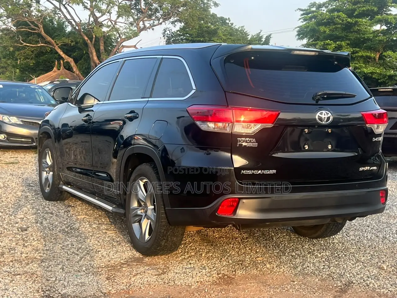 Toyota Highlander SE 2019 Black