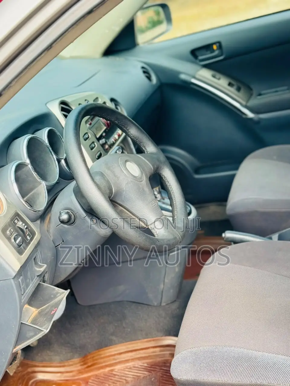 Pontiac Vibe Automatic 2004 Gray