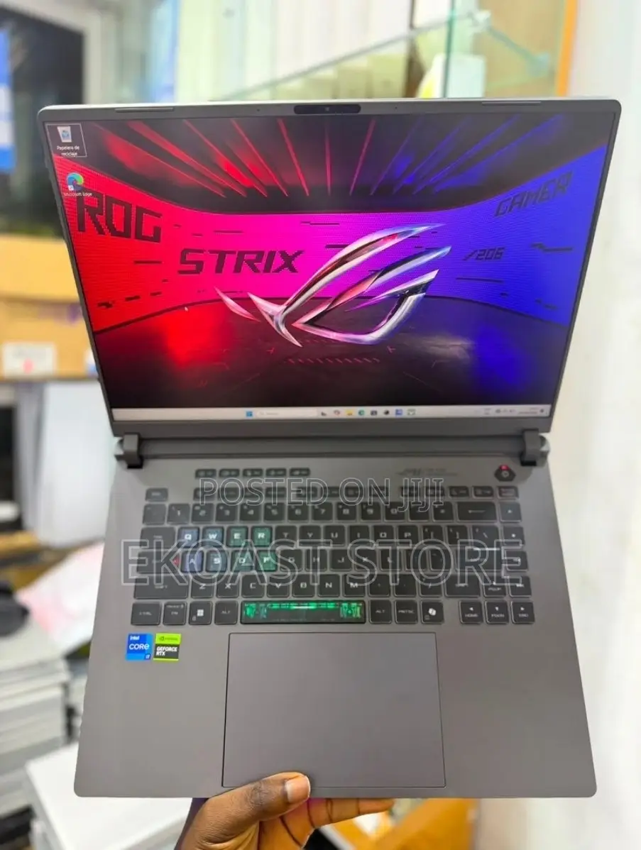 Laptop Asus ROG Strix G16 32GB Intel Core i9 SSD 1T
