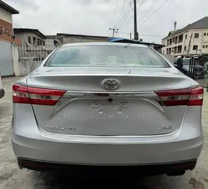 Toyota Avalon XLE Premium 4dr Sedan (3.5L 6cyl 6A) 2014 Silver