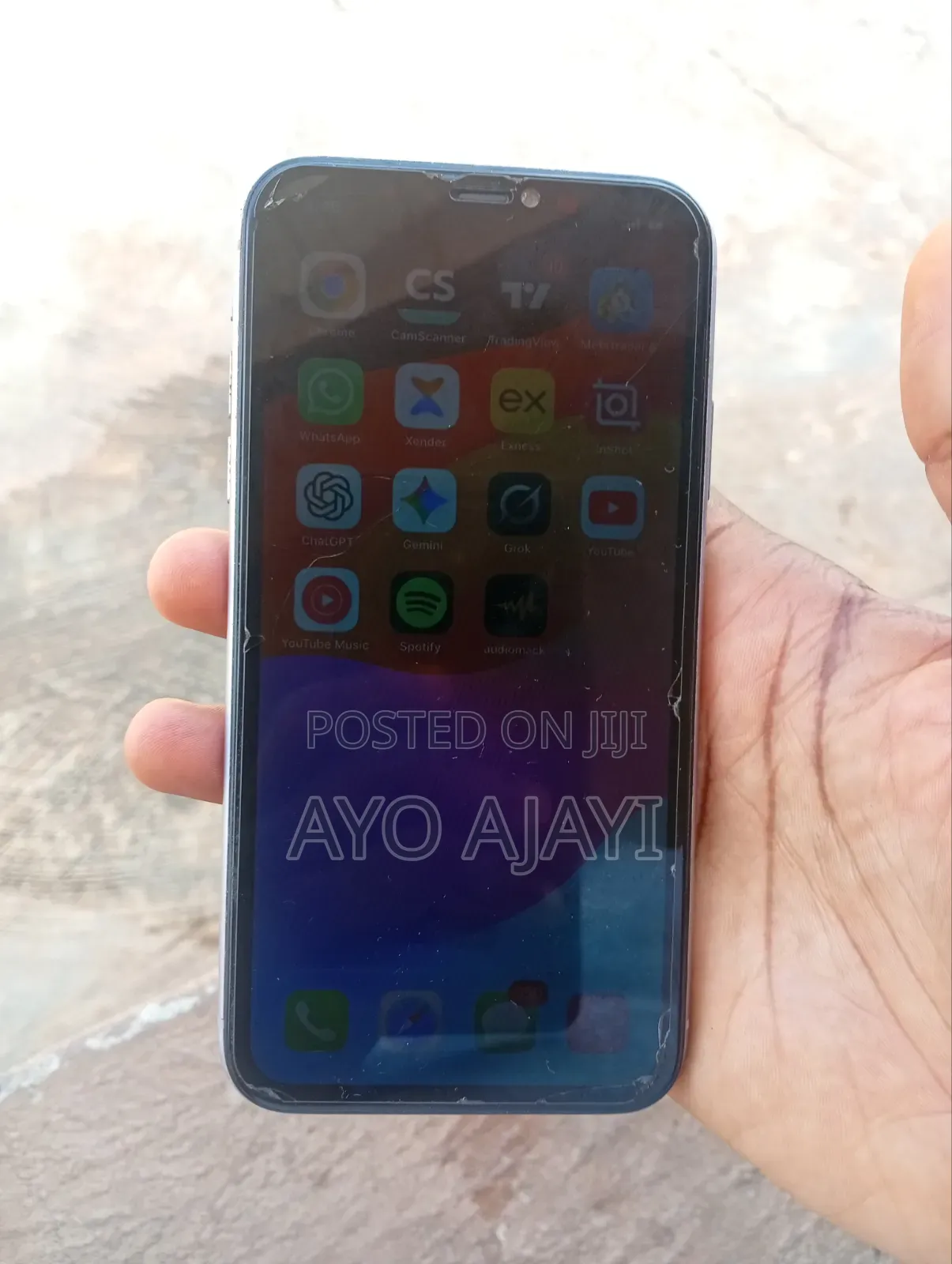 Apple iPhone 11 64 GB Gray