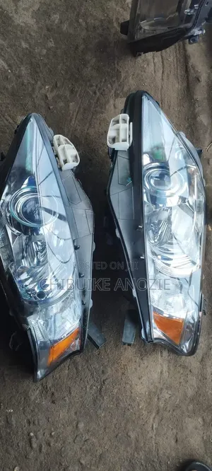 Set of Head Lamp Rx 350 2010 Charger Type