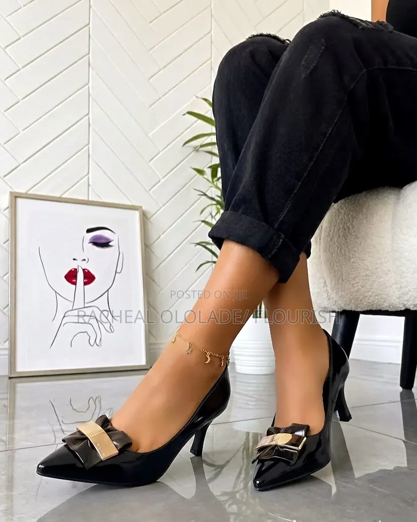 Classy Women Moderate Heel Office Shoes