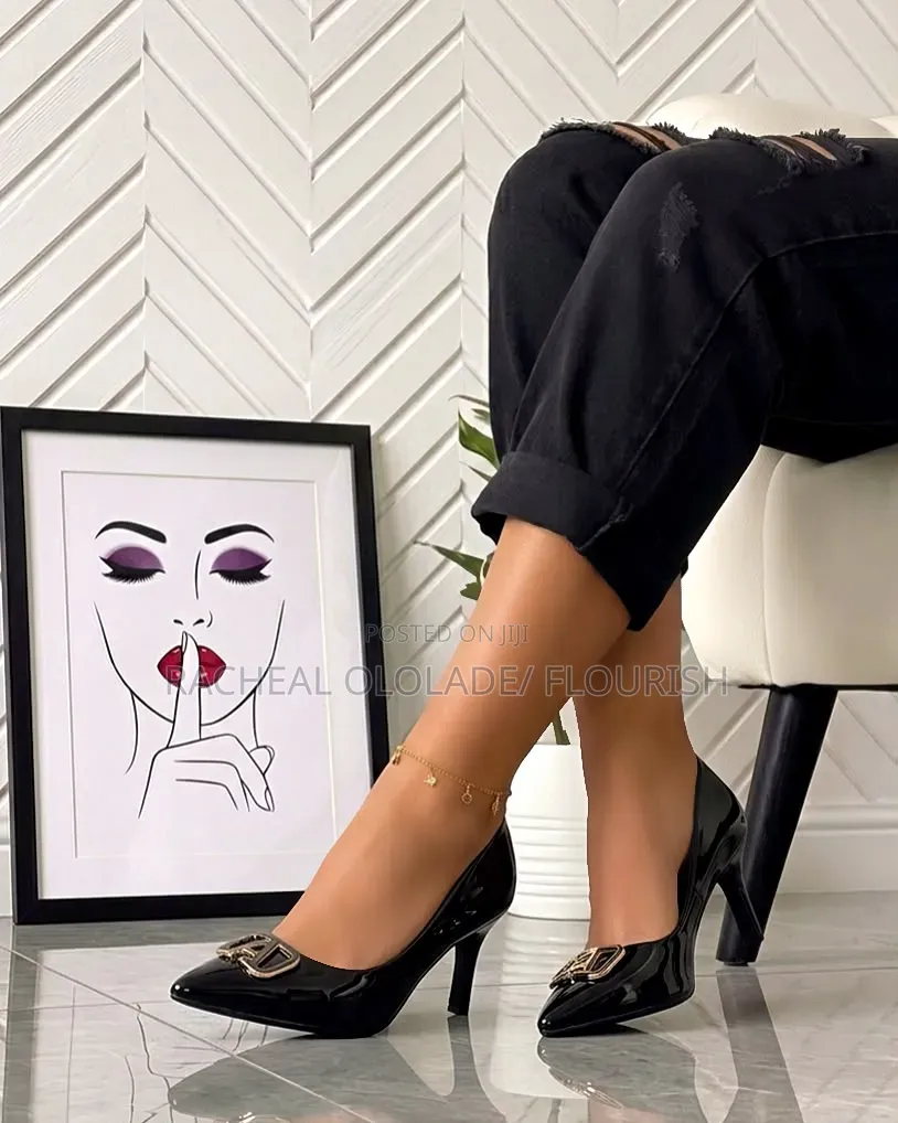 Classy Women Moderate Heel Office Shoes