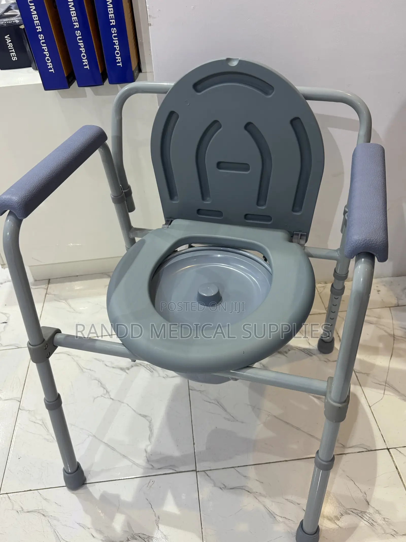 Commode Chair