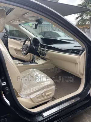 Lexus ES 2015 Black