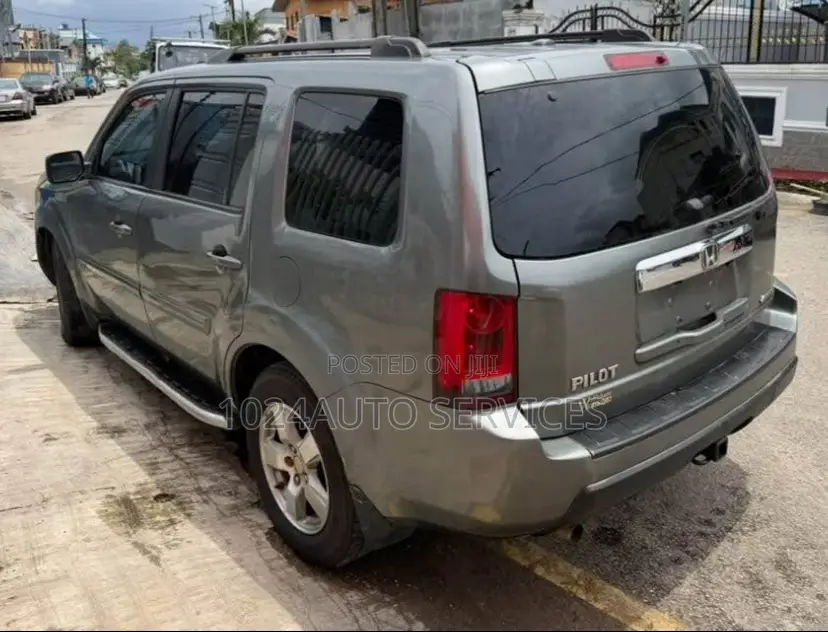 Honda Pilot 2009 Gray