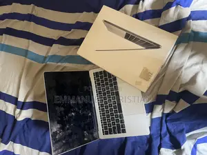 Laptop Apple MacBook Pro 2017 8GB Intel Core i5 SSD 128GB