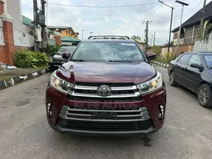Toyota Highlander 2017 Burgundy